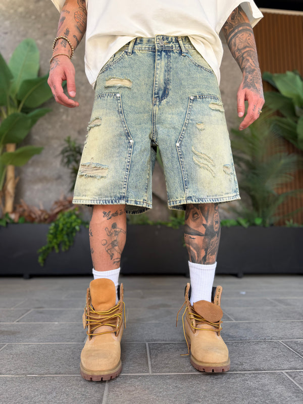 SHORT CARPENTER