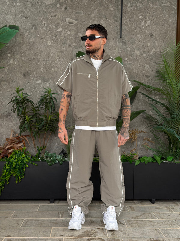 COORDSET LINEAR GREY