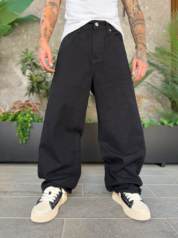 BAGGY BLACK