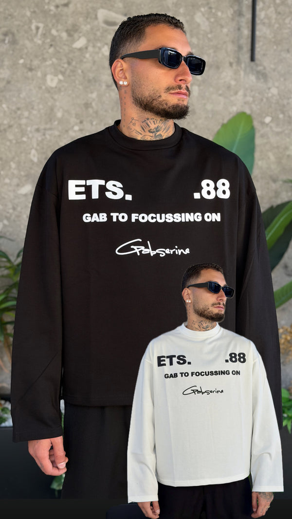 LONGSLEEVE AW. SCRIPT